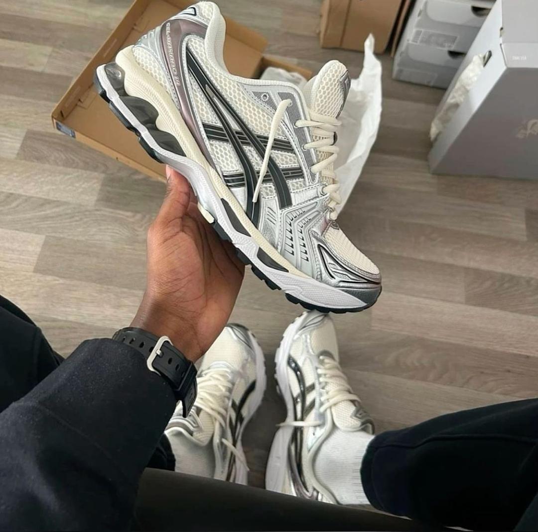 ASICS GEL-KAYANO 14